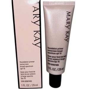 Mary Kay Foundation Primer Sunscreen Broad Spectrum SPF 15